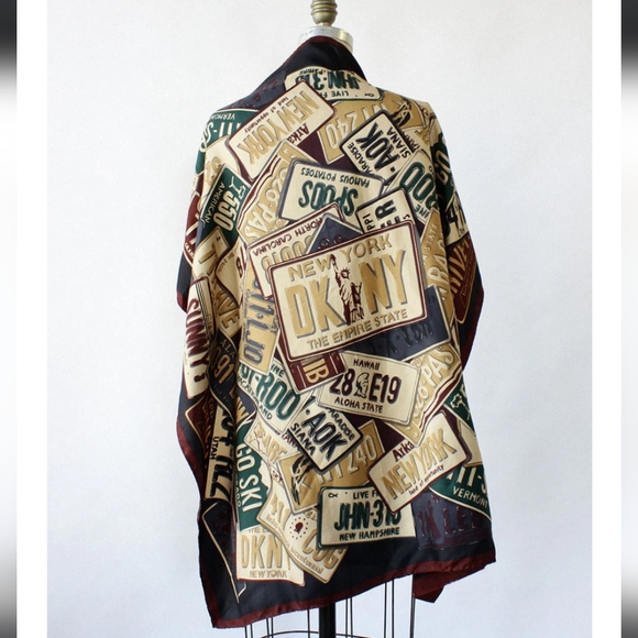 Dkny Accessories - Donna Karan  Novelty silk scarf